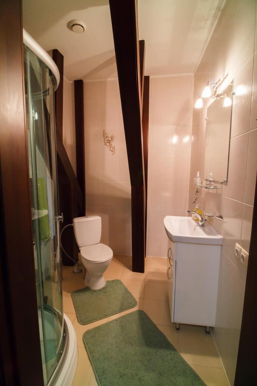 Hotel On Khmelnytskogo 8 Харків Екстер'єр фото