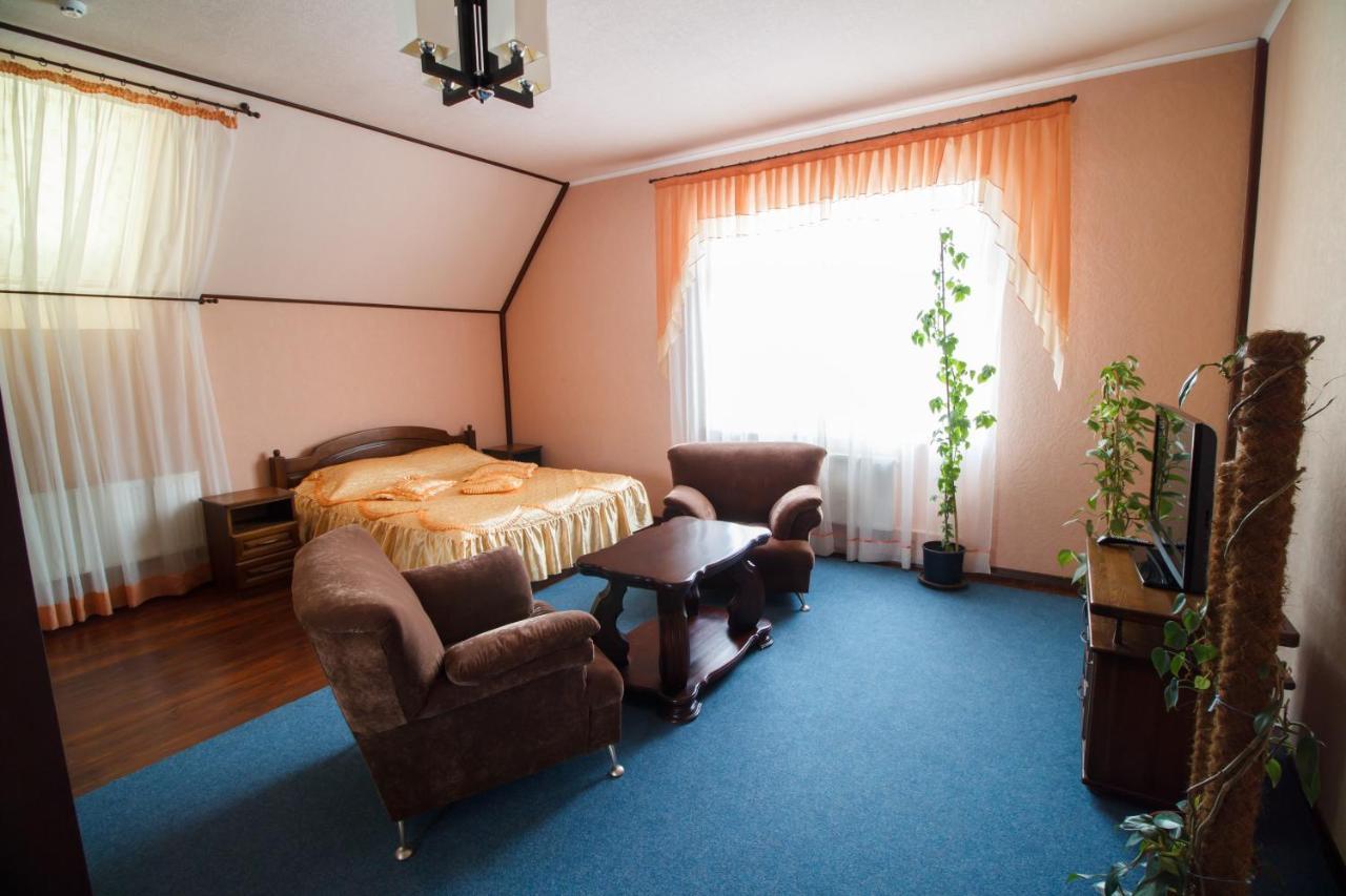 Hotel On Khmelnytskogo 8 Харків Екстер'єр фото
